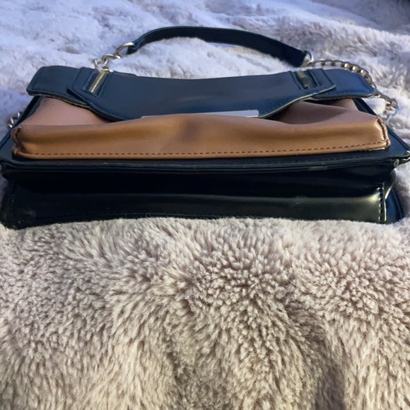 Crossbody bag - Picture 4 of 6